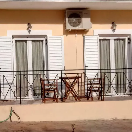 Private Alexandros Villa Ágios Matthaíos